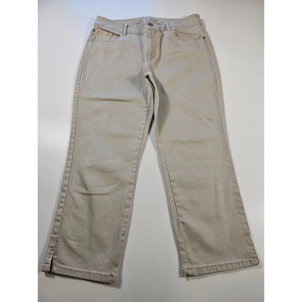 Chicos platinum 0.5 crop (6) khaki work pants Capri comfort EUC